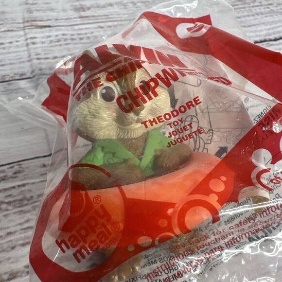 Mcdonald’s Alvin and The Chipmunks Theodore Chipwrecked Happy Meal Toy Sealed - Picture 4 of 5